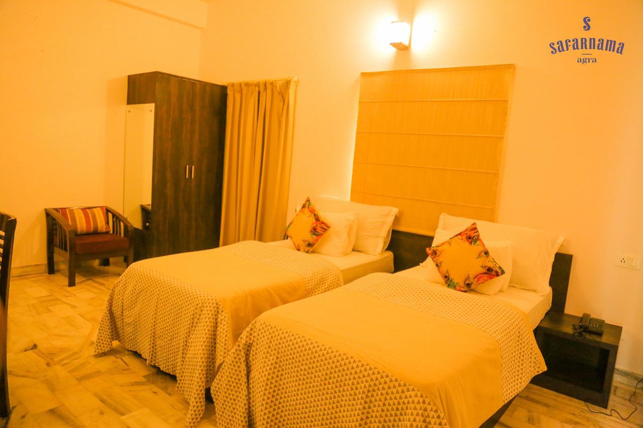 Safarnama Agra Bed & Breakfast Agra  Bagian luar foto