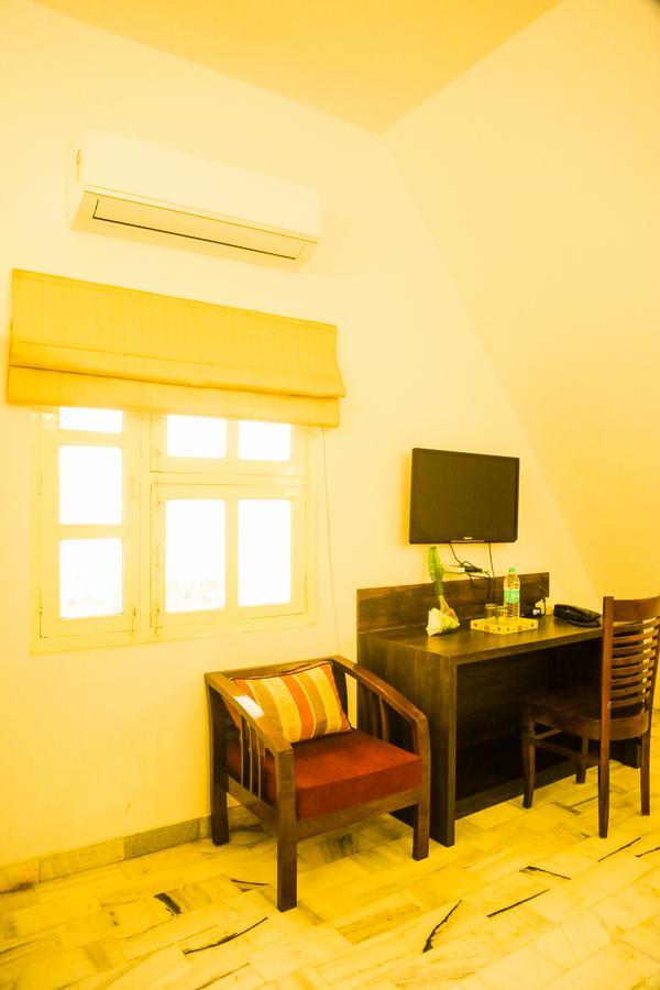 Safarnama Agra Bed & Breakfast Agra  Bagian luar foto