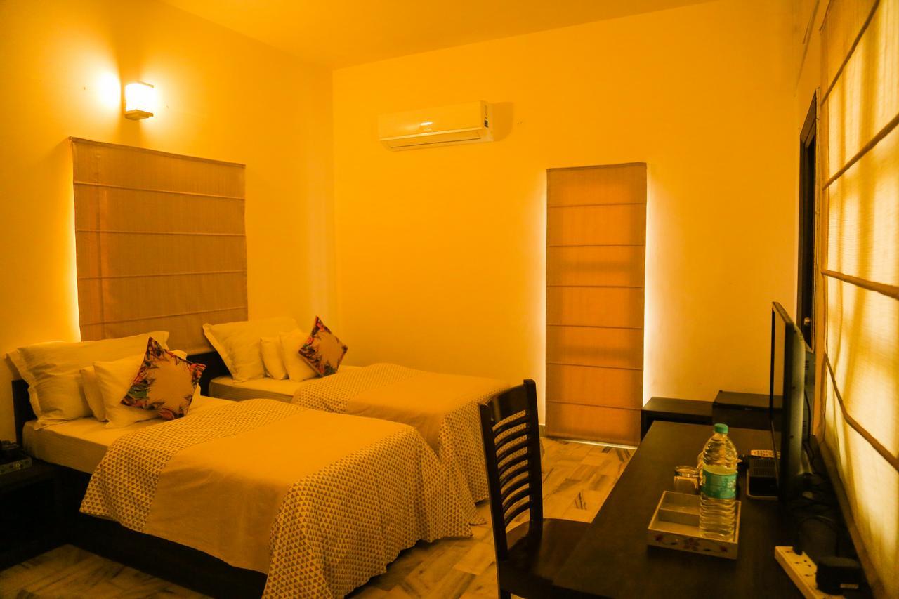 Safarnama Agra Bed & Breakfast Agra  Bagian luar foto